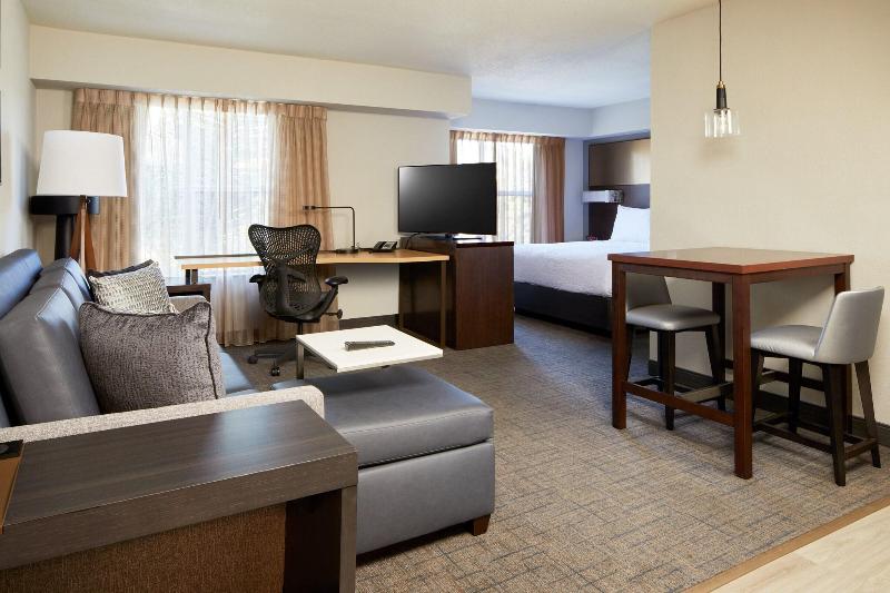 带大床的标准工作室, Residence Inn San Diego Carlsbad