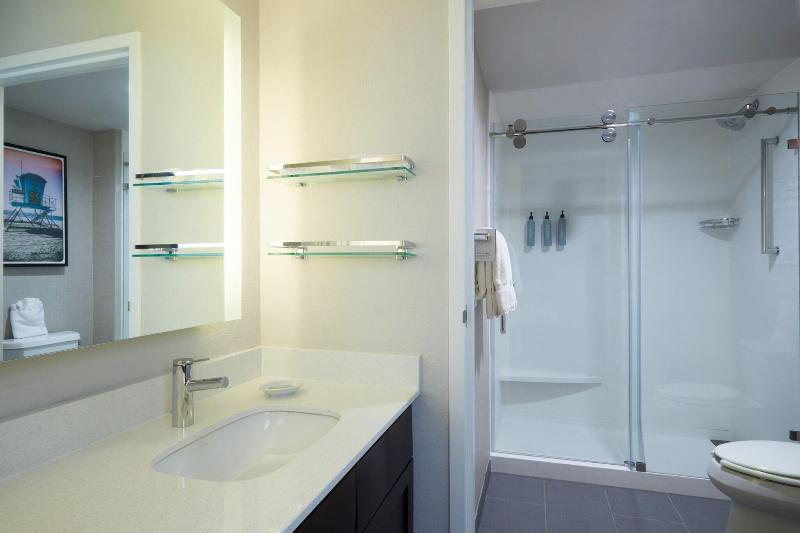 جناح, Residence Inn San Diego Carlsbad