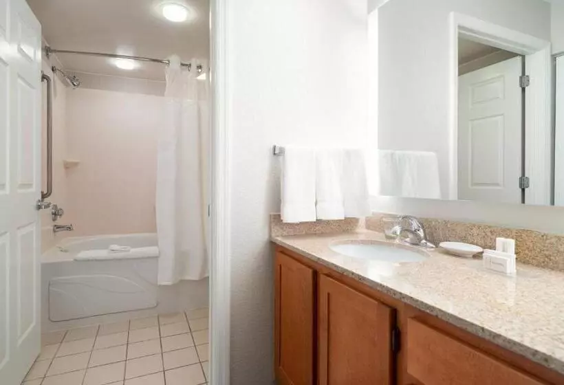 スタンダードスタジオ, Residence Inn Southington