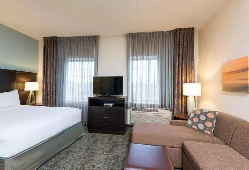 スタンダードスタジオ, Staybridge Suites Chicago Oakbrook Terrace By Ihg