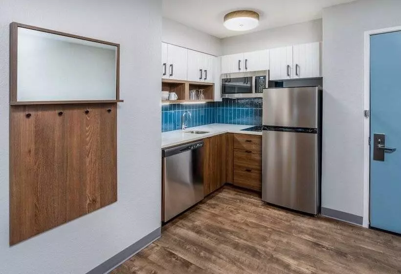 スタンダードスタジオ, Staybridge Suites Denver   Cherry Creek, An Ihg