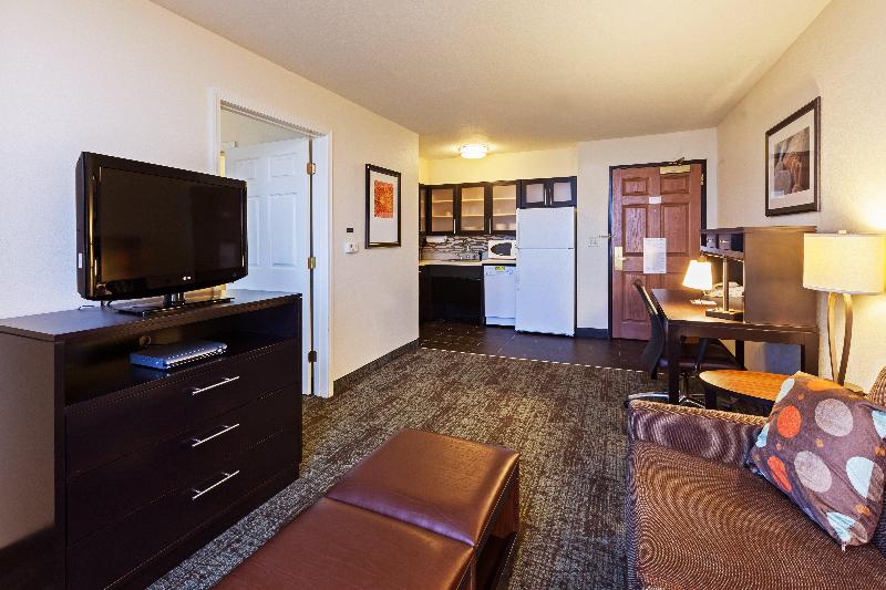 Люкс Кровать Кинг, Staybridge Suites Tulsa Woodland Hills, An Ihg