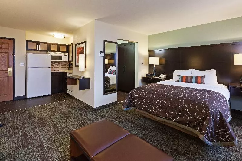 スタンダードルーム, Staybridge Suites Tulsa Woodland Hills, An Ihg