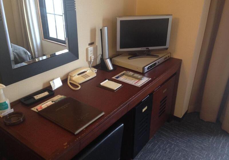 מיטת קינג בסוויטה, Staybridge Suites Tulsa Woodland Hills, An Ihg