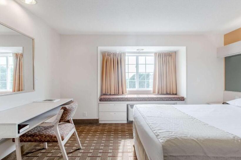 חדר סטנדרט, מיטת קווין, מותאם לאדם עם מוגבלויות, Surestay Hotel By Best Western Christiansburg Blacksburg