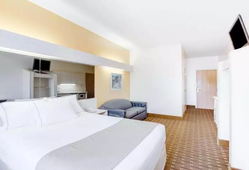 身障者適用クイーンサイズベッドルーム, Surestay Hotel By Best Western Christiansburg Blacksburg
