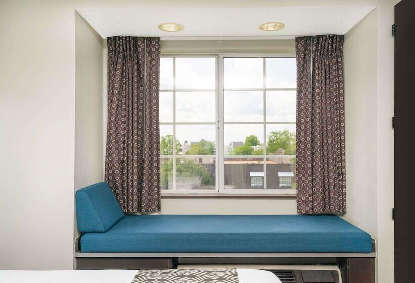 适合残疾人使用的标准间, Microtel Inn Bowling Green