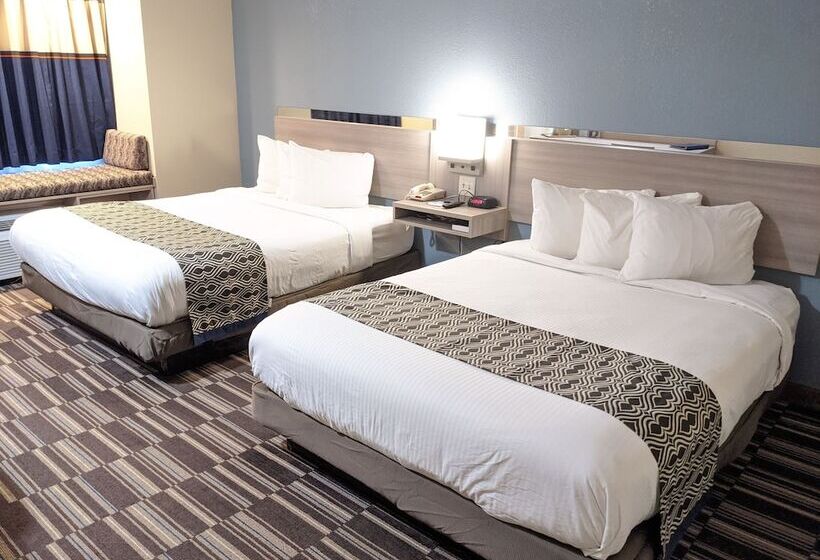 장애인을 위한 스탠다드 룸, Microtel Inn Georgetown   Lexington North