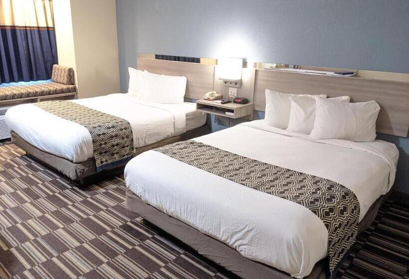 장애인을 위한 스탠다드 룸, Microtel Inn Georgetown   Lexington North