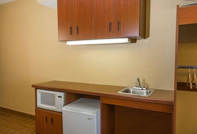 Номер Deluxe, Microtel Inn & Suites By Wyndham Hillsborough