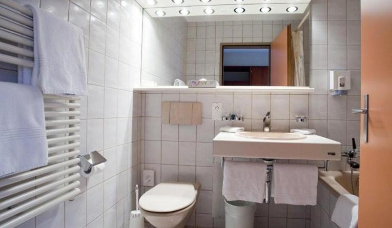 スタンダードシングルルーム, Seehotel Bönigen