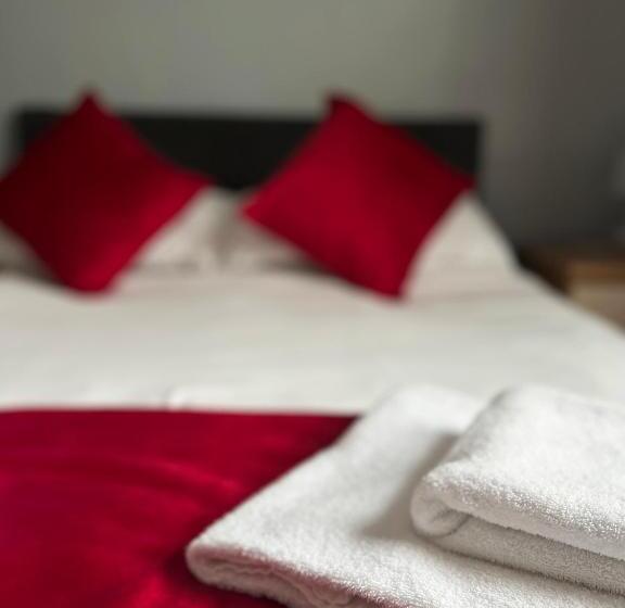 스탠다드 룸, The Grove