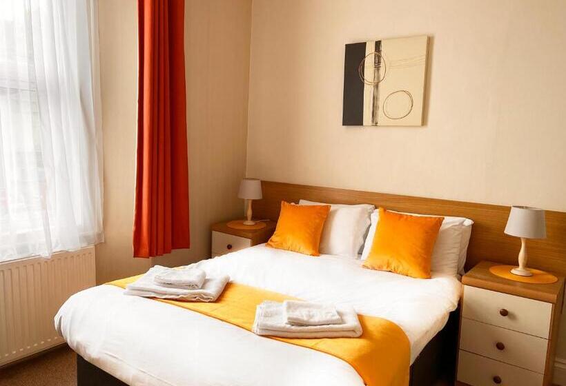 스탠다드 룸, The Grove