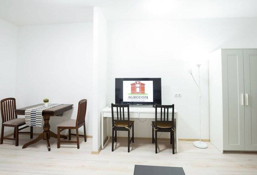 高级三人间, Guest House Agrodom