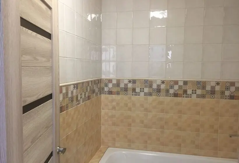 استودیوی لوکس, Guest House Agrodom