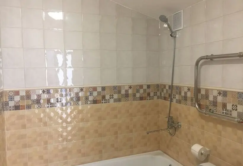 استودیوی لوکس, Guest House Agrodom