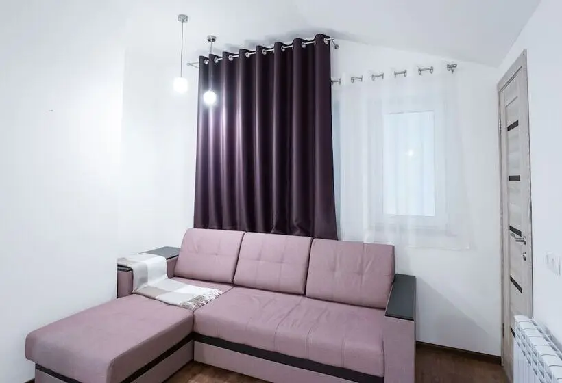 استودیوی لوکس, Guest House Agrodom