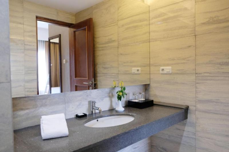 غرفة سوبيريور, Mexolie