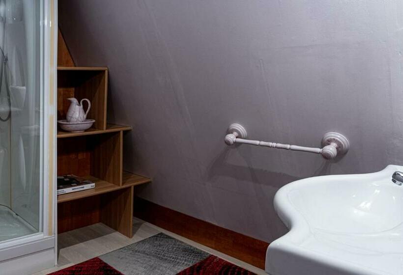 غرفة عائلية حمام مشترك, Chambres D'hotes Les Papillons