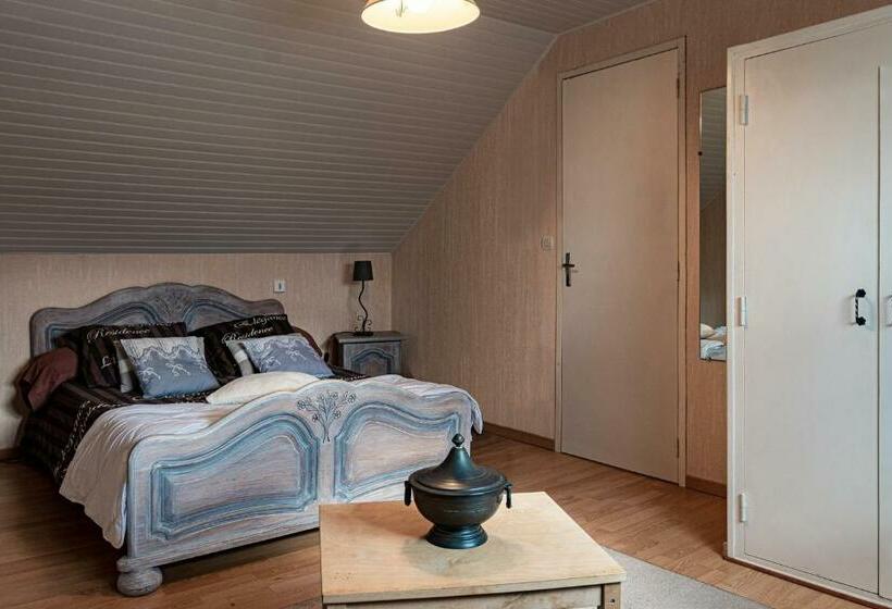 Семейный Номер Совместный Санузел, Chambres D'hotes Les Papillons