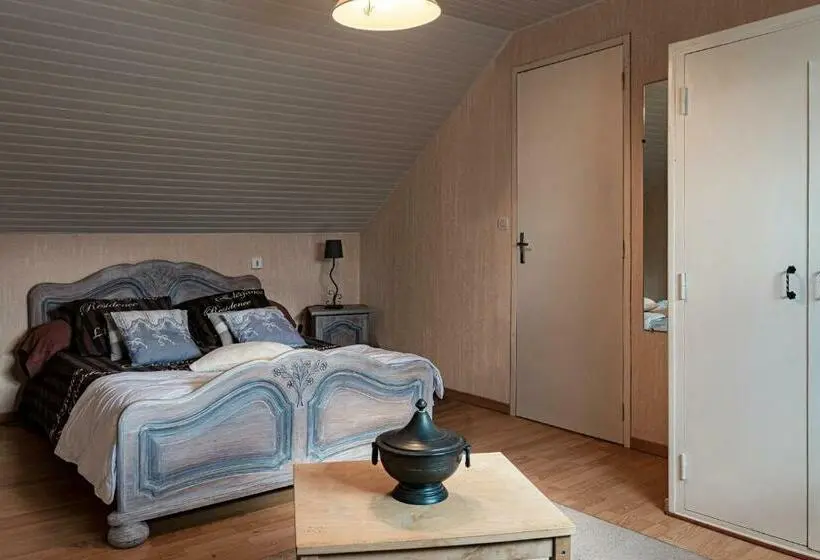 浴室共有ファミリールーム, Chambres D'hotes Les Papillons