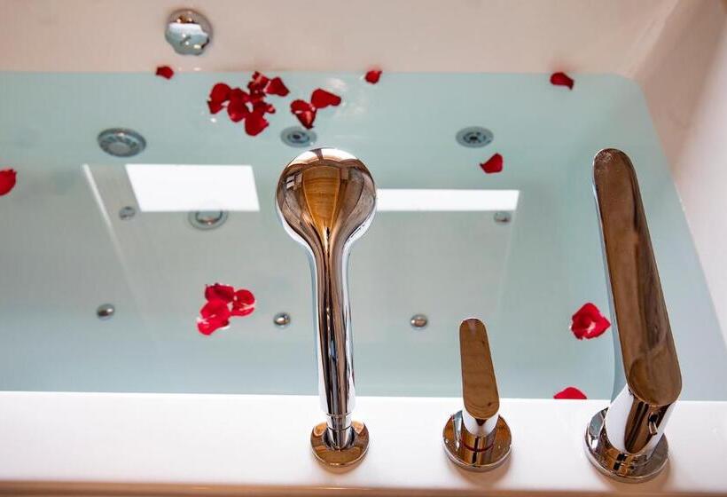 فيلا سوبيريور غرفة نوم واحدة, Foleya Mountain Resort Hotel & Villas