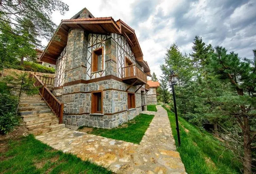 Huoneisto 1 Makuuhuone Pohjakerros, Foleya Mountain Resort Hotel & Villas