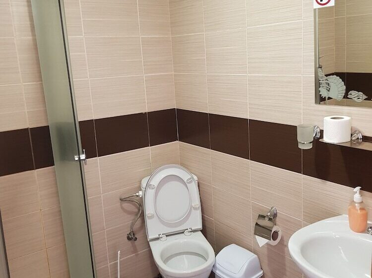 اتاق استاندارد, Toga Cottage