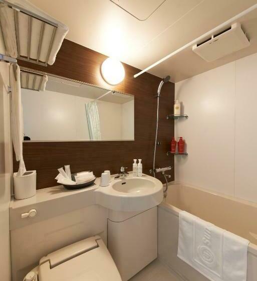 Номер Стандарт Индивидуальный, Sunclover Koshigaya Station