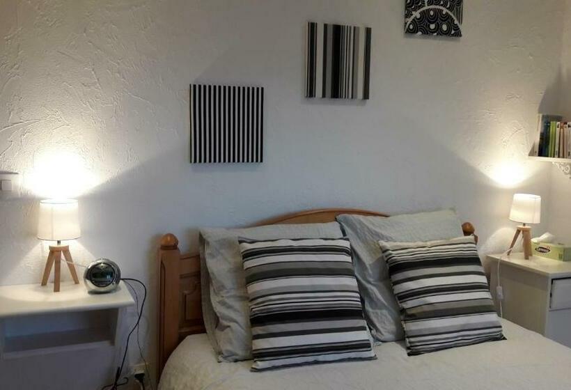 스탠다드 룸 가든 전망, Le Domaine Des Terres Blanches