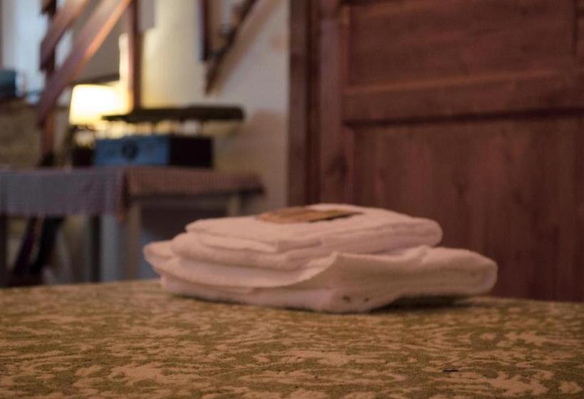 منزل غرفة نوم واحدة, Dimora Barbolani