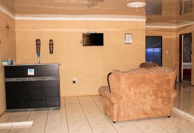 スタンダードトリプルルーム, Godmill City Guesthouse