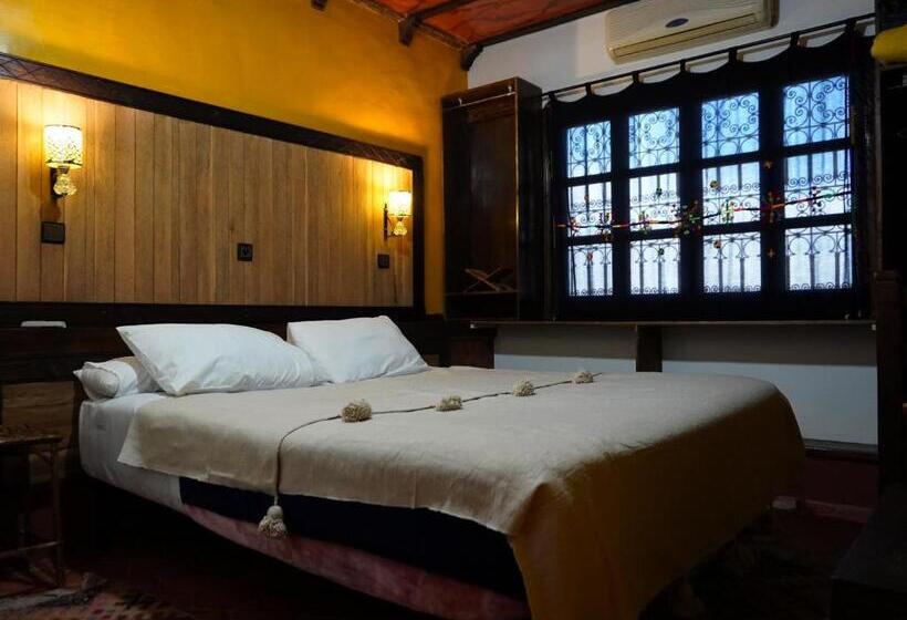 Номер Стандарт, La Kasbah Elkhorbat Muxu Berbere