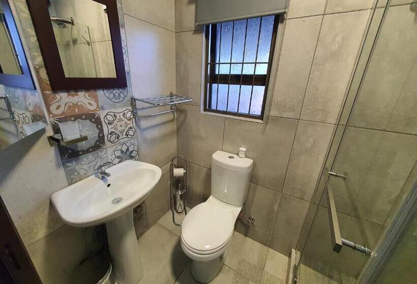 דירת חדר, Rustic Forest Guest House