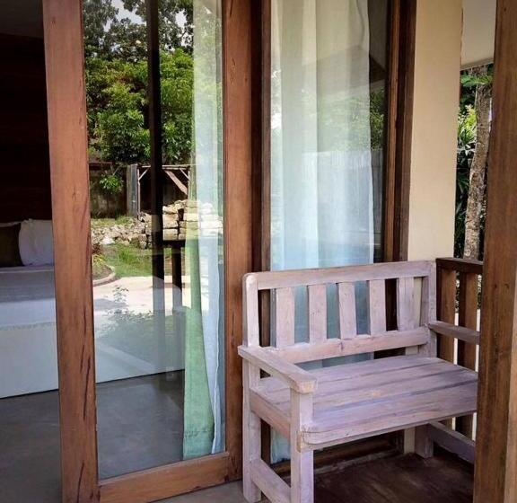 标准间, Ted S Bed And Breakfast
