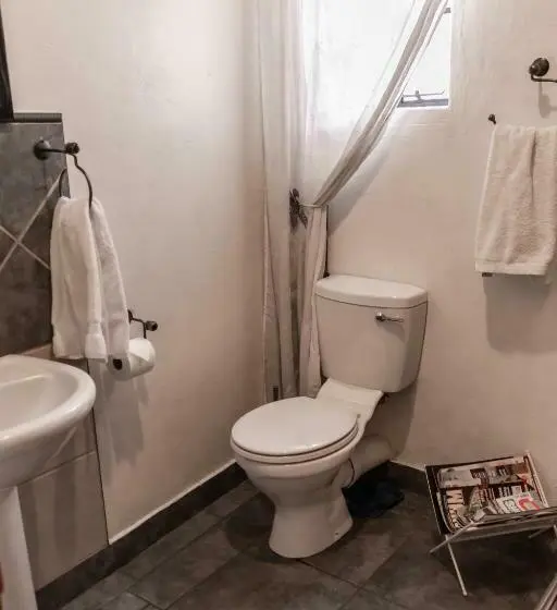 ファミリールーム, Bastille De Blignaut B&b