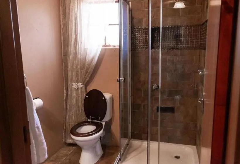 ファミリールーム, Bastille De Blignaut B&b