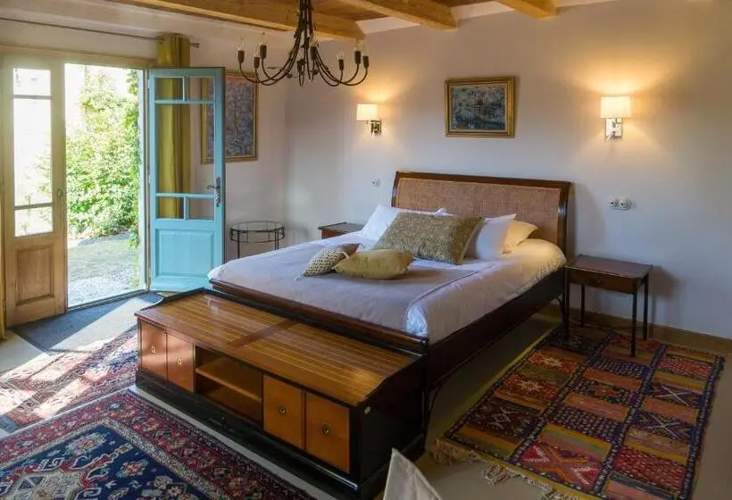 ガーデンビュースタンダードルーム, B&b Clos De Saint Maime