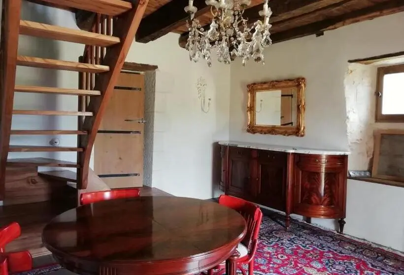 キングサイドベッドのスタンダードワンルーム, B&b Clos De Saint Maime