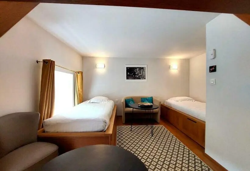 スタンダード4人部屋, Auberge Des Goubelins