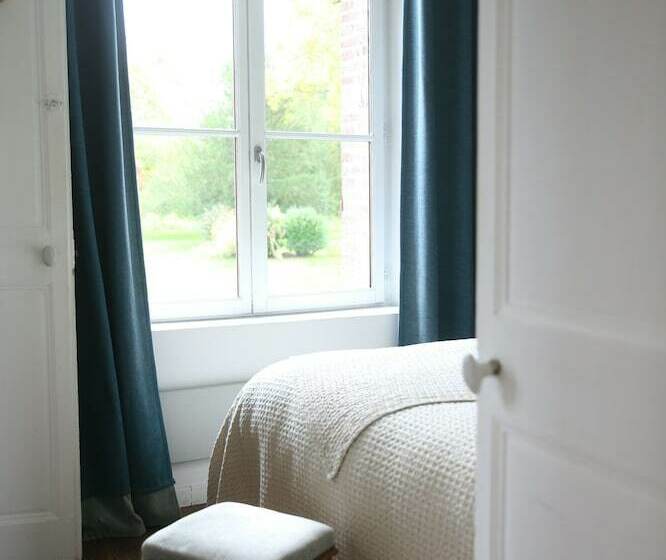 סוויטה, Château D Harcelaines