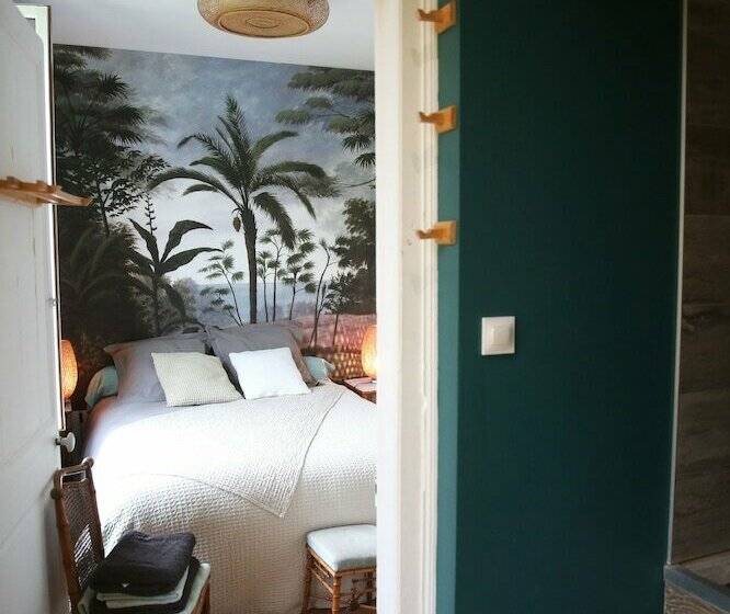 סוויטה, Château D Harcelaines