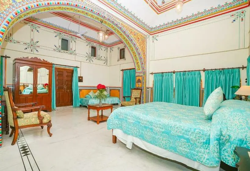 スイート, Patan Mahal