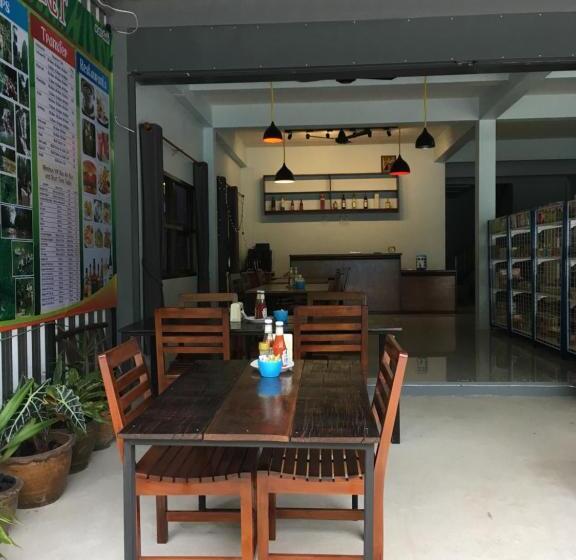 Habitació Triple Basic, Khaosok Secret Hostel