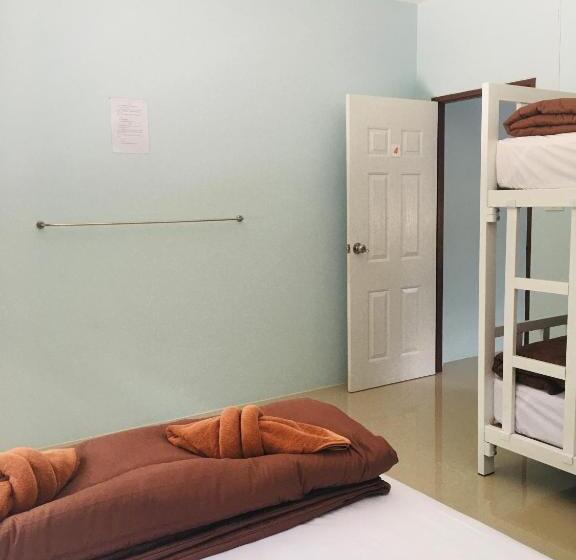 Family Room, Khaosok Secret Hostel