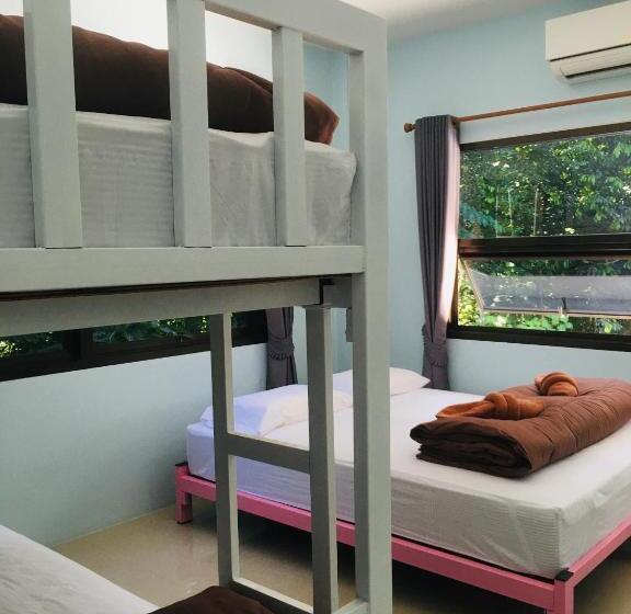 Family Room, Khaosok Secret Hostel