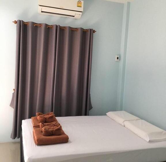 Habitació Triple Basic, Khaosok Secret Hostel