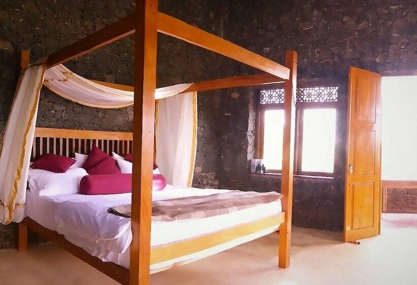 ‫فيلا غرفة نوم واحدة, Kurulu Estate