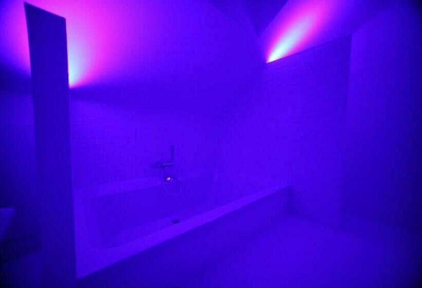 חדר דלוקס, Les Reves De Flamboin