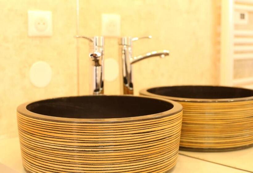 חדר סטנדרט, Les Reves De Flamboin